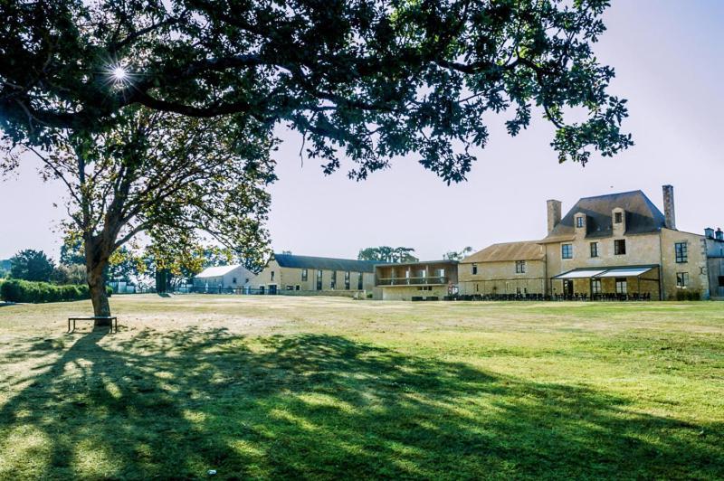 Domaine Du Normandoux, The Originals Relais Hotel Tercé Exterior foto